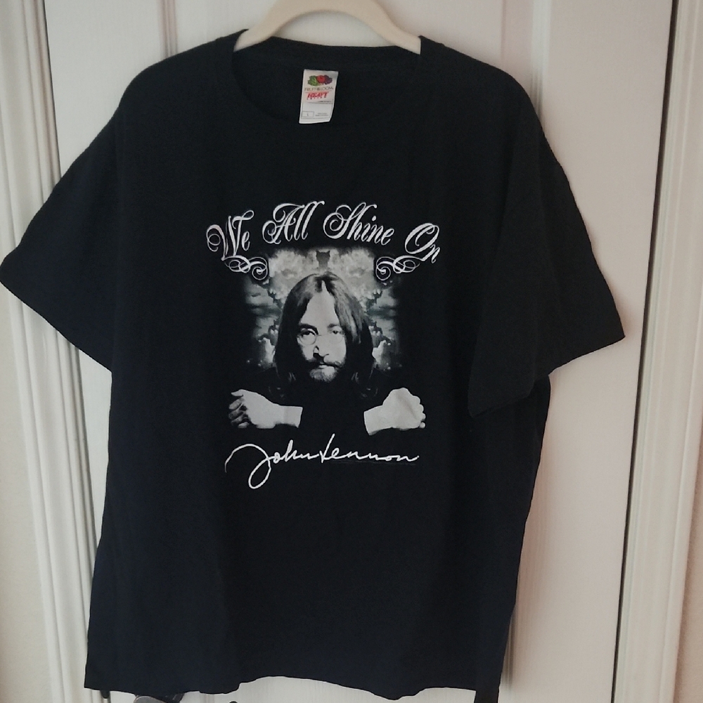 Vintage Fruit of the Loom John Lennon Black Graphic Tee,‎ Size Large
